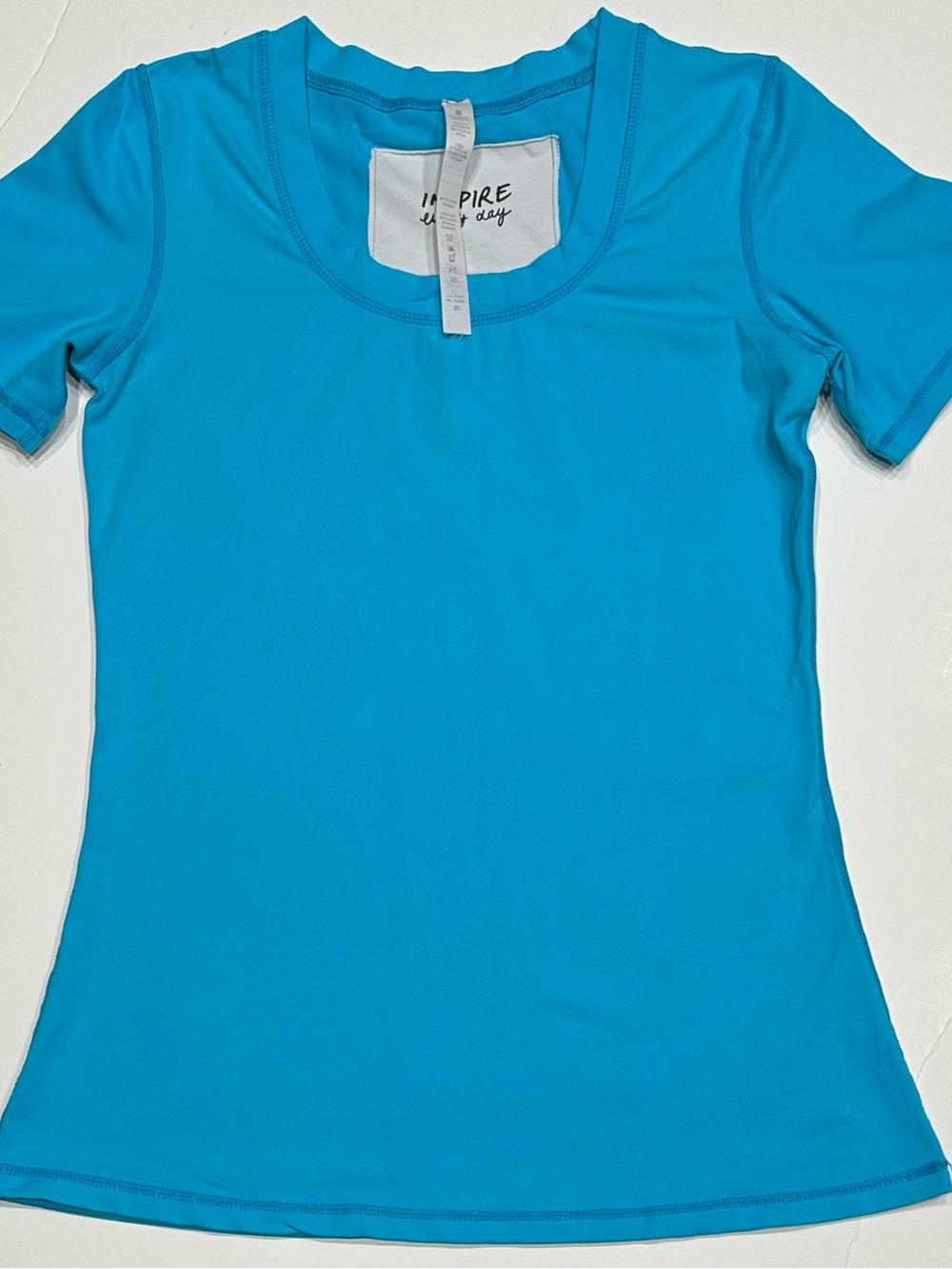 Lululemon Women Size 8 Blue Short Sleeve Athletic Top Yoga Shirt - Picture 4 of 11